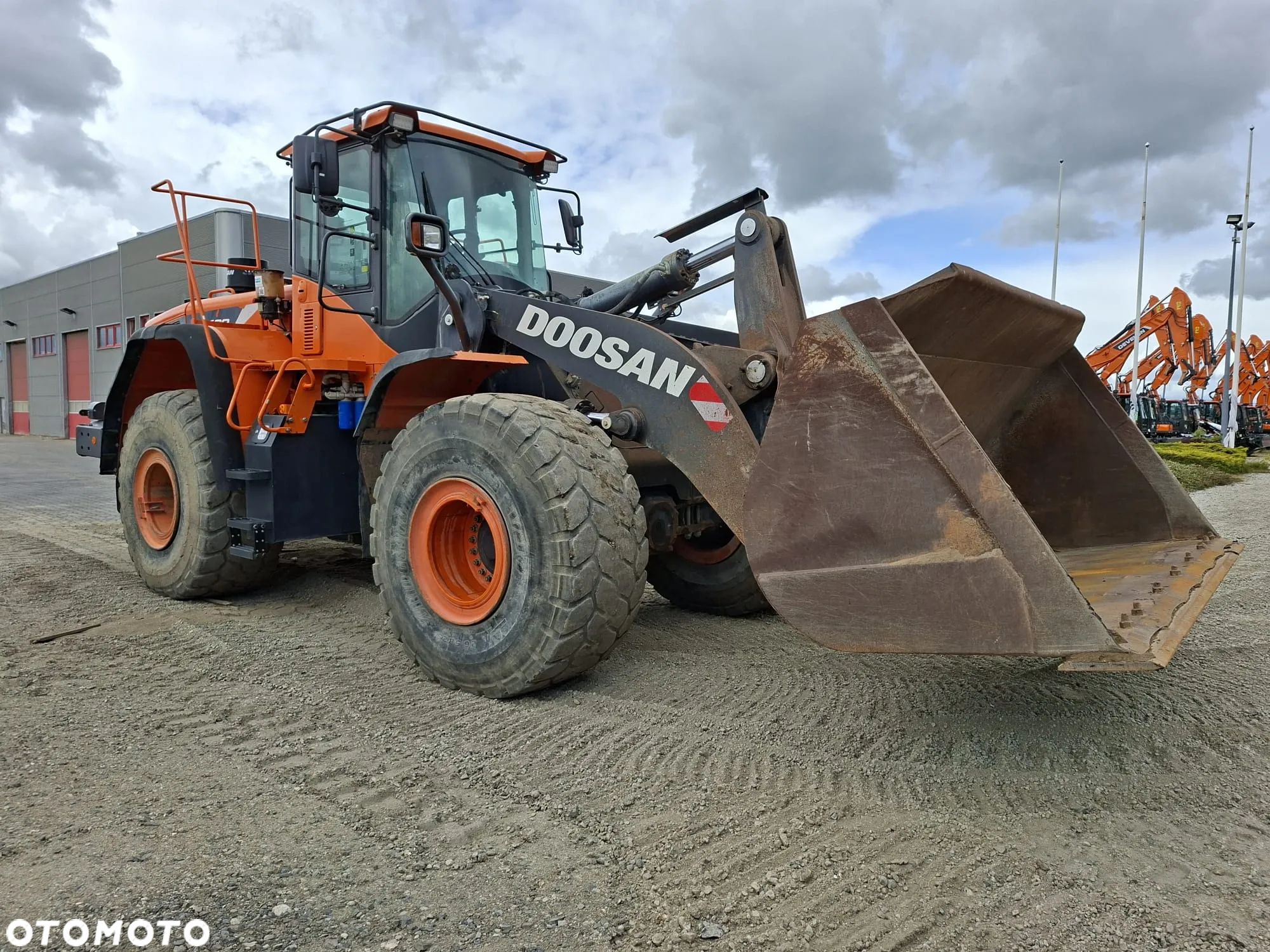 Doosan DL420-5 - 1