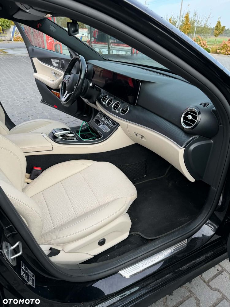 Mercedes-Benz Klasa E - 15