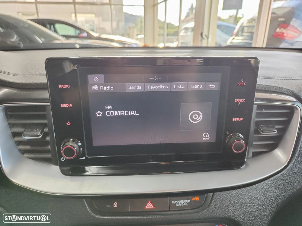 Kia Ceed 1.0 T-GDI TX+SRF - 28