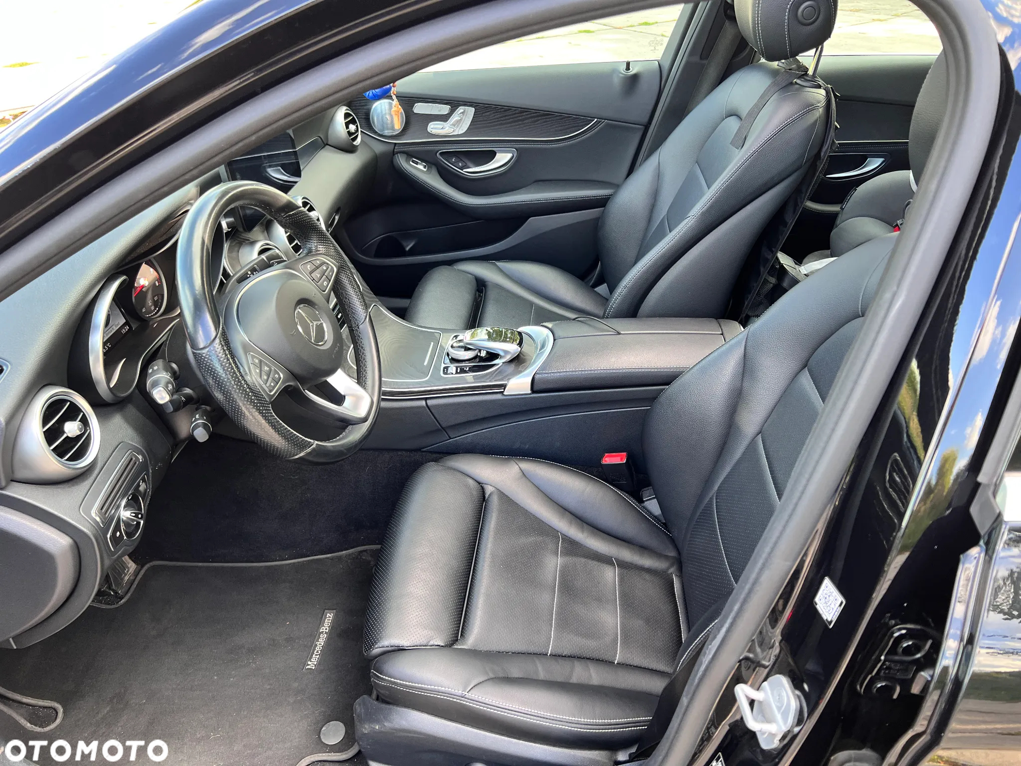 Mercedes-Benz Klasa C 400 4Matic 7G-TRONIC AMG Line - 22