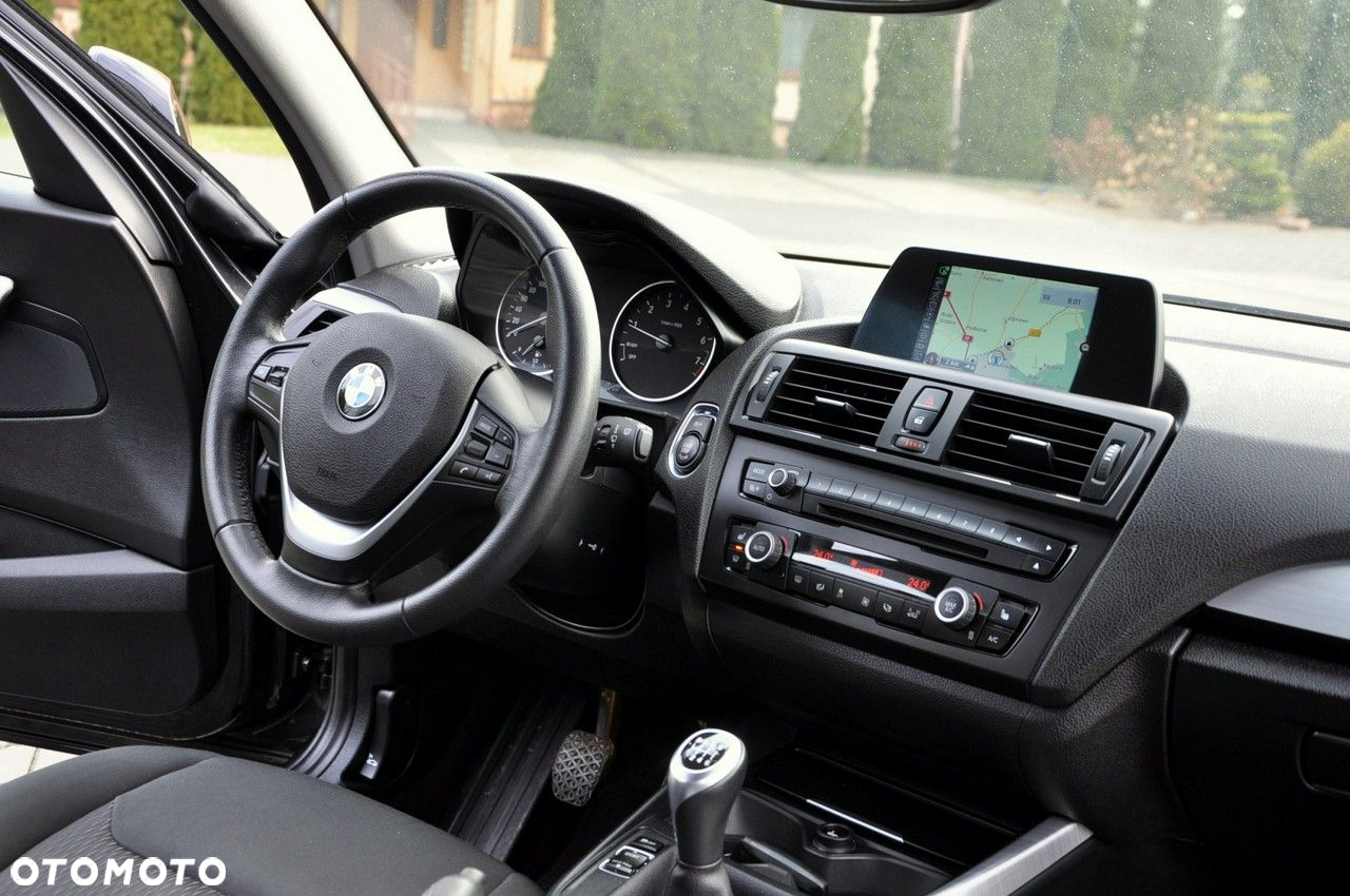 BMW Seria 1 118i Sport Line - 25