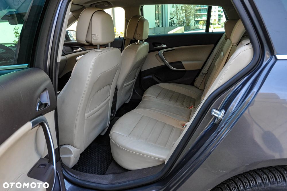 Opel Insignia - 8