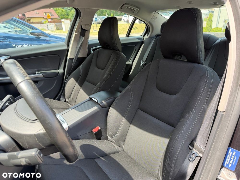 Volvo S60 T3 Drive-E Kinetic - 12