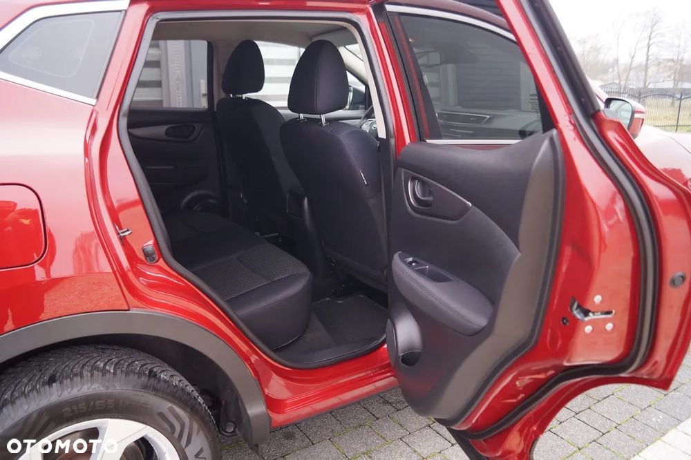 Nissan Qashqai - 25