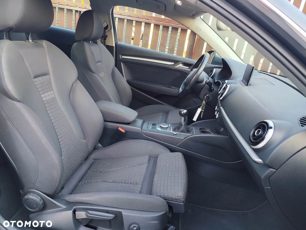 Audi A3 3-drzwiowe 1.4 TFSI Ambition - 10