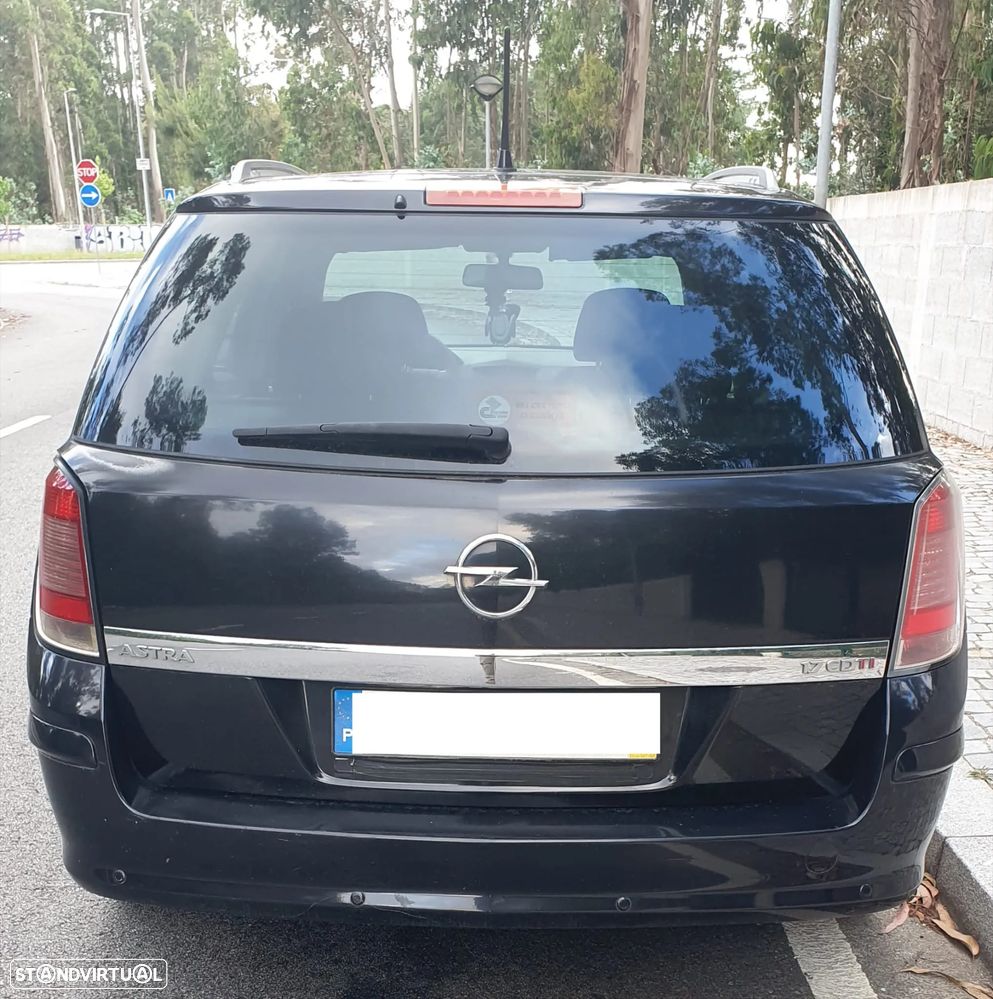 Opel Astra Caravan - 3