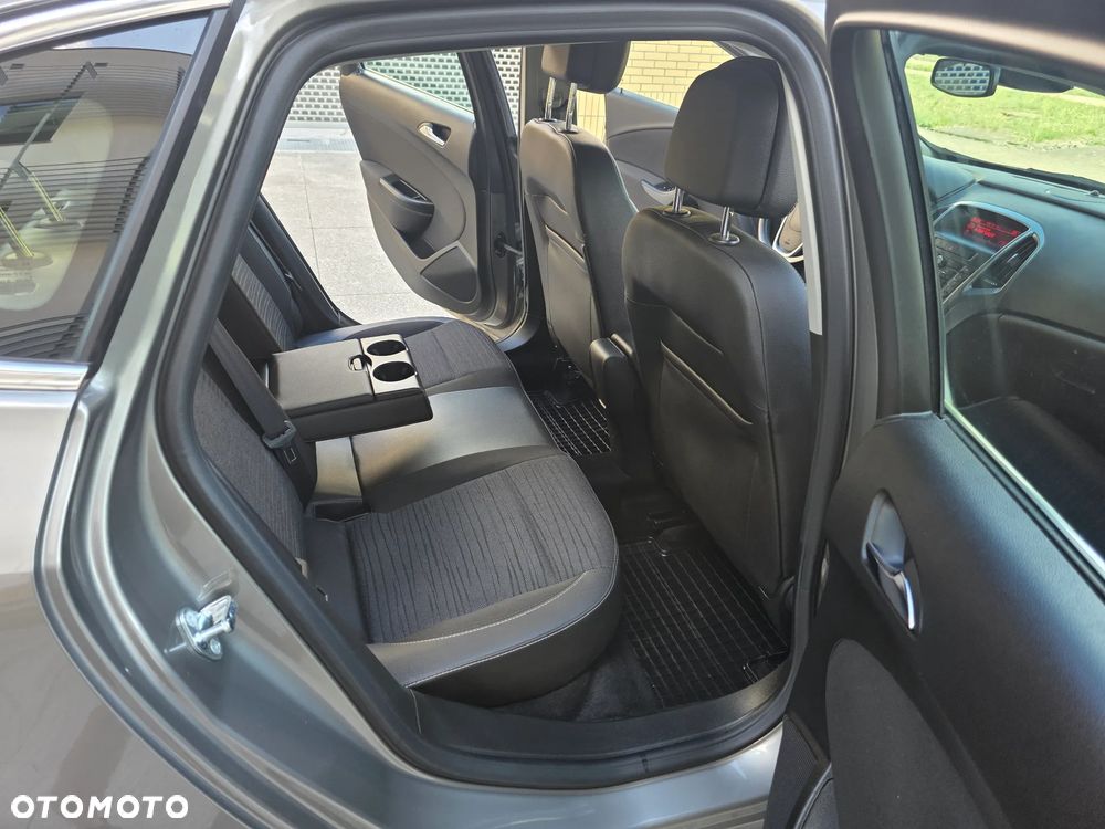 Opel Astra 1.4 T Enjoy - 17
