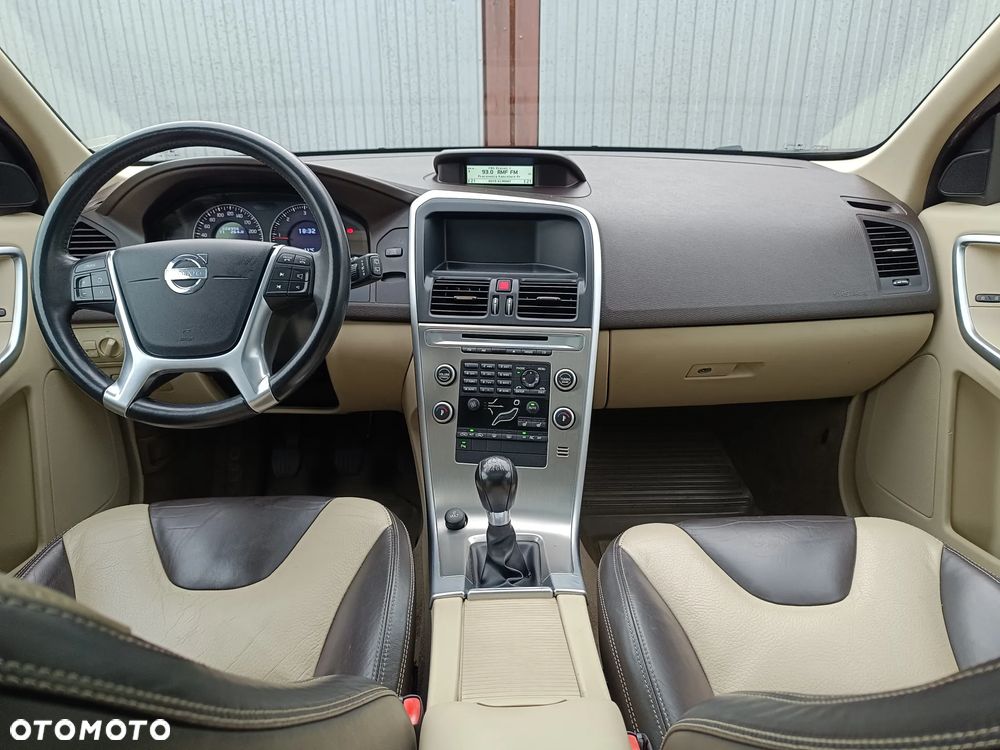 Volvo XC 60 DRIVe R Design - 19