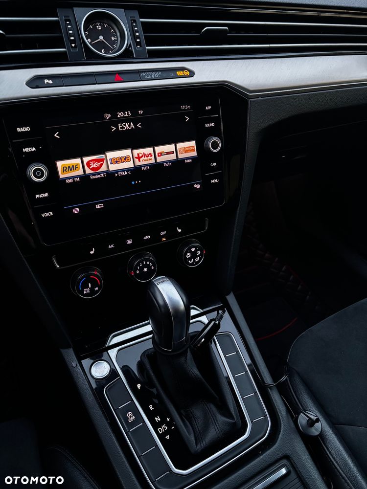 Volkswagen Arteon ver-2-0-tdi-scr-dsg-elegance - 8