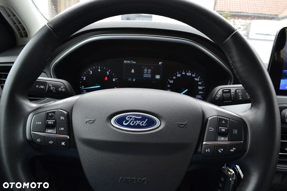 Ford Focus 1.0 EcoBoost Hybrid ACTIVE - 11