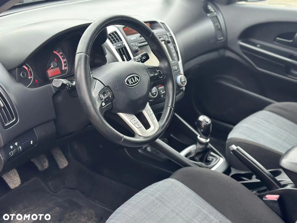 Kia Ceed 1.6 CRDi Spirit - 18