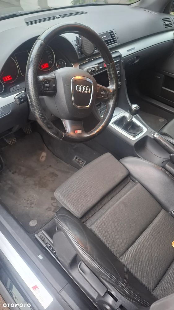 Audi A4 Avant 2.0 TDI Quattro - 10