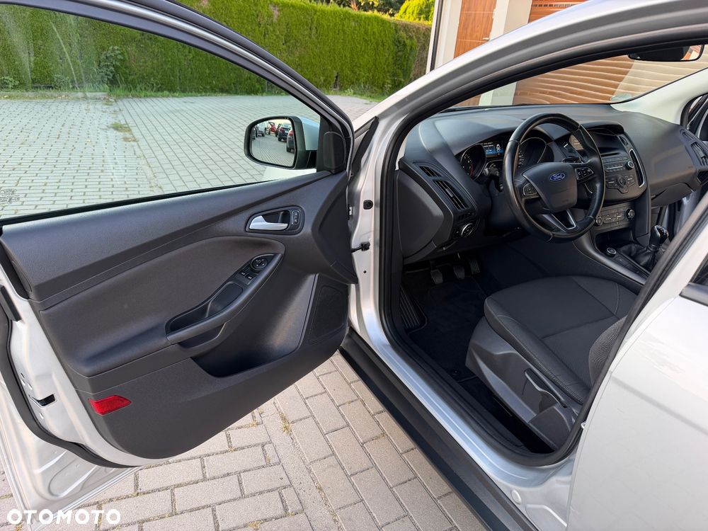 Ford Focus - 23