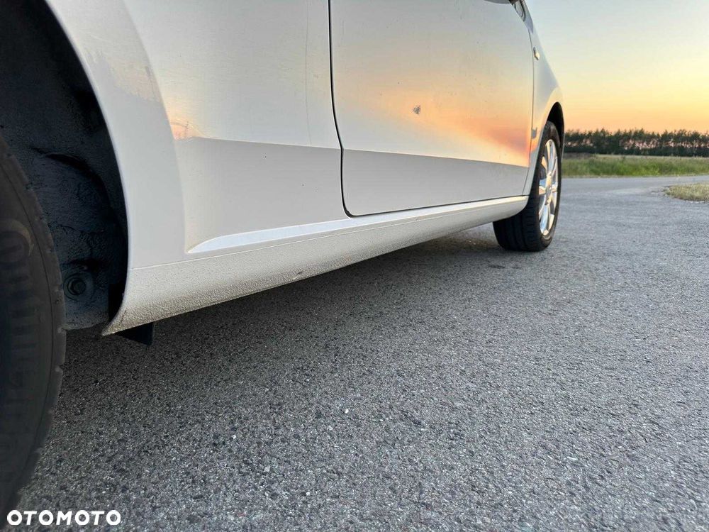 Volkswagen up! - 5