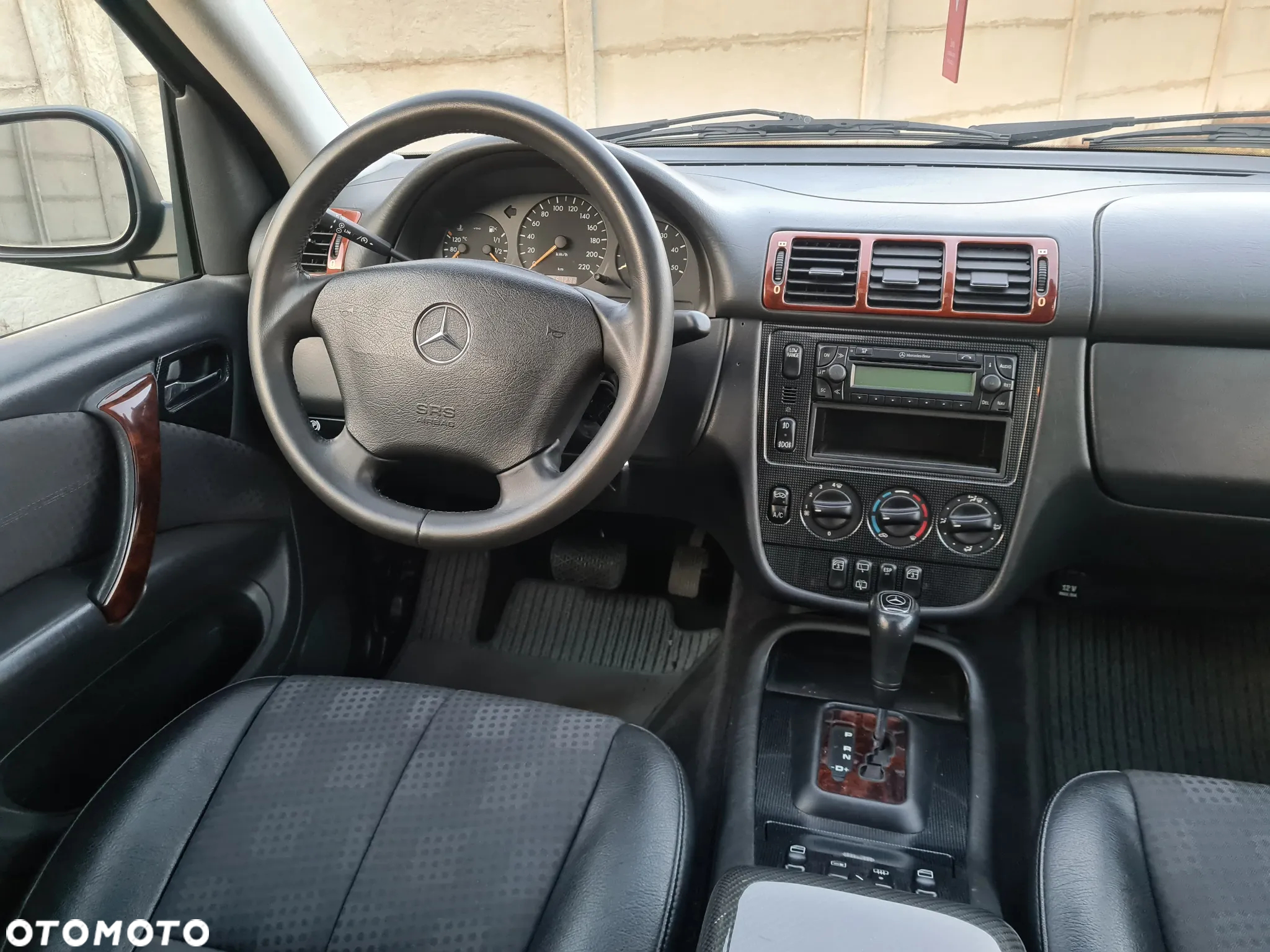 Mercedes-Benz ML - 11