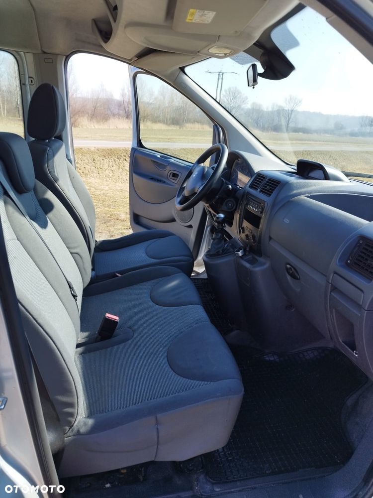 Peugeot Expert - 8