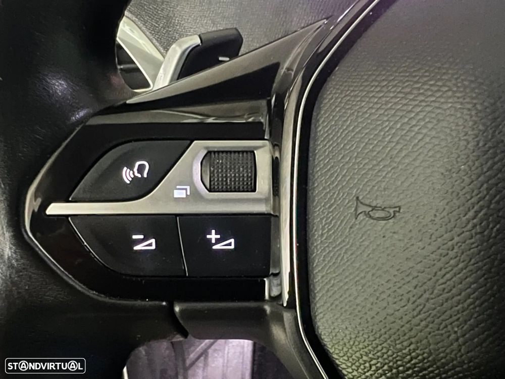 Peugeot 3008 1.2 PureTech Allure Pack EAT8 - 18