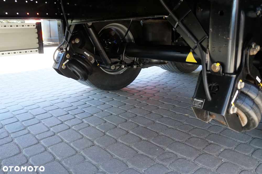 Krone MEGA FIRANKA OŚ PODNOSZONA DACH PODNOSZONY OPONY 95% - 7