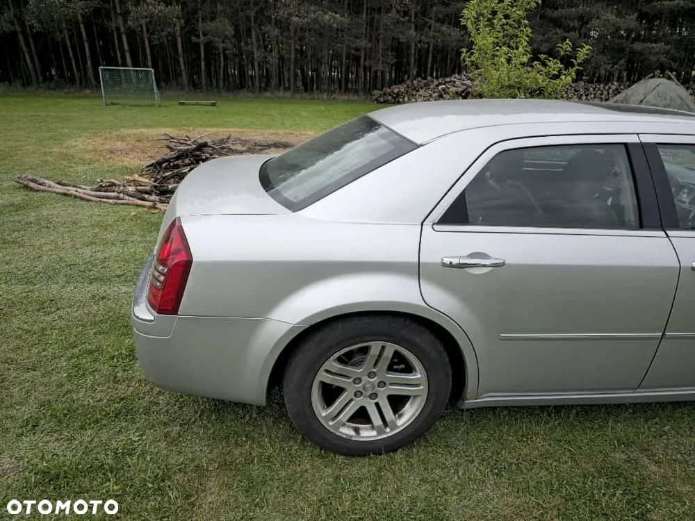 Chrysler 300C 3.5 V6 - 6