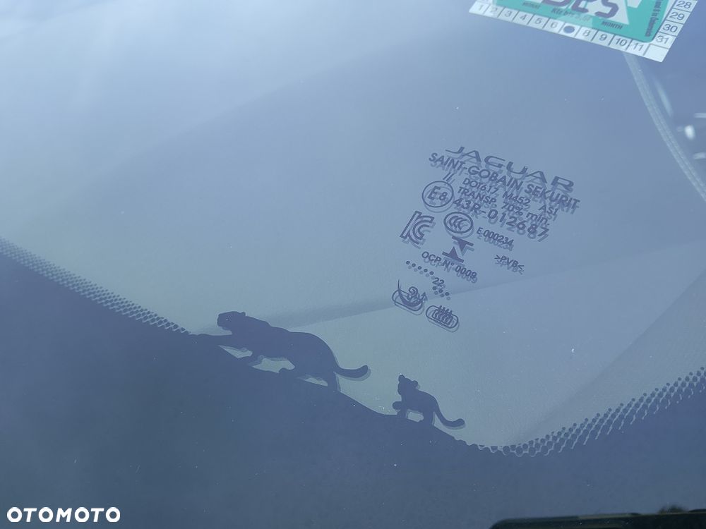 Jaguar E-Pace 1.5 P300e PHEV AWD R-Dynamic Black - 24