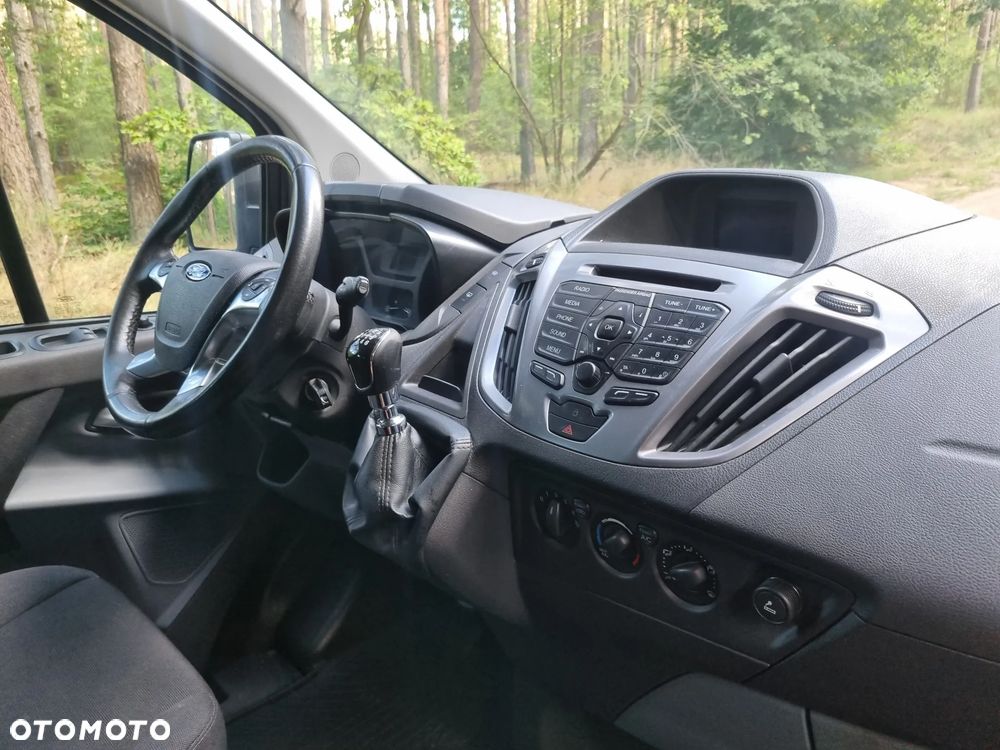 Ford Transit Custom 310 L2H1 Limited - 16