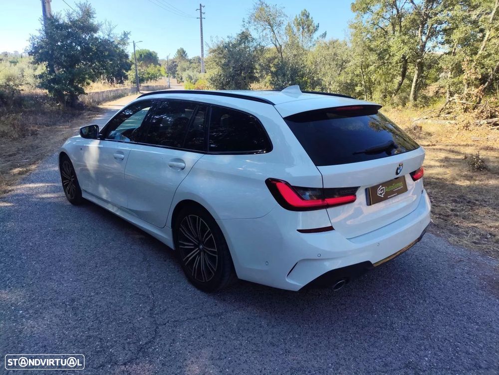 BMW 318 d Pack Desportivo M Auto - 12
