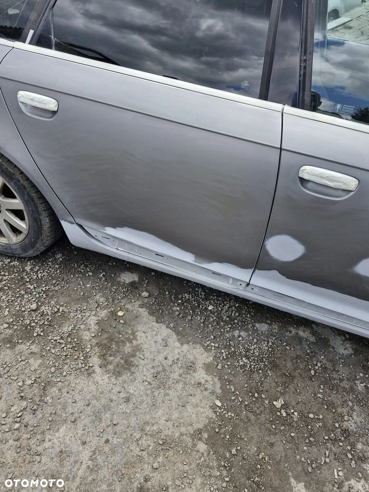 Audi A6 Avant 2.4 quattro - 22