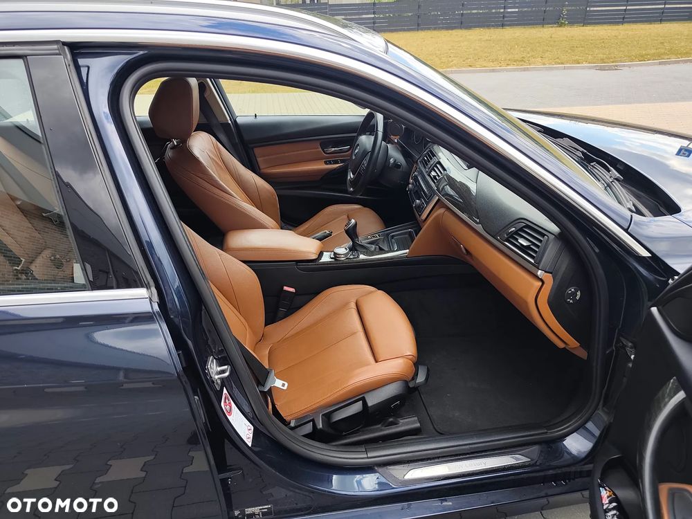 BMW Seria 3 320d Efficient Dynamics Luxury Line EU6 - 7