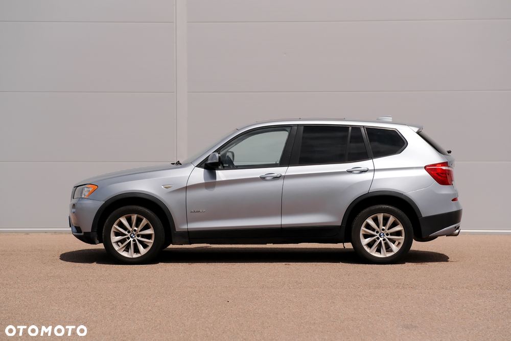 BMW X3 28i xDrive - 4