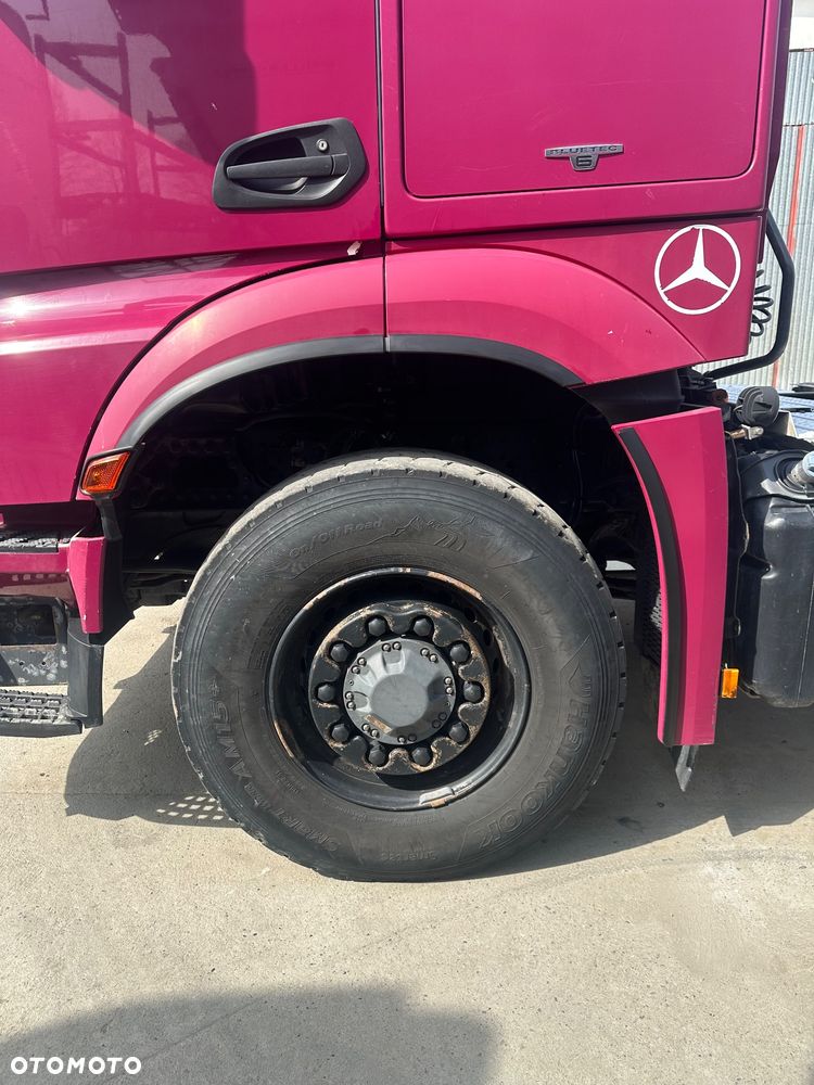 Mercedes-Benz HAD Arocs - 14