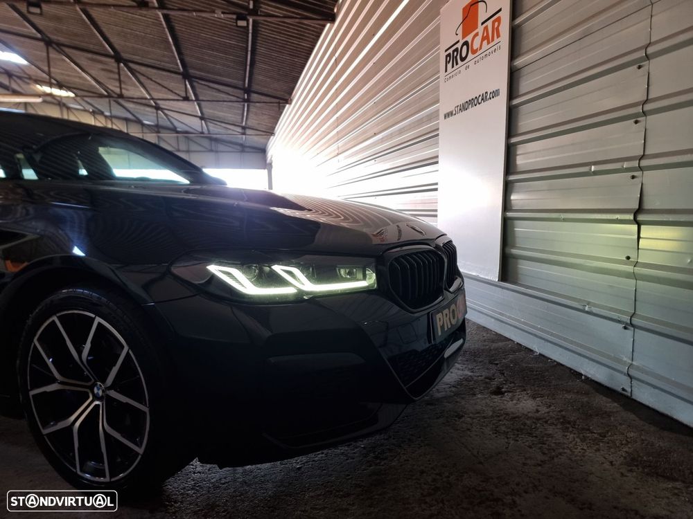 BMW 520 d Pack Desportivo M Auto - 34