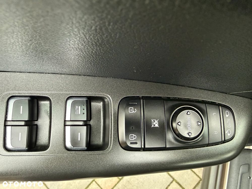 Kia Sportage 1.7 CRDI 2WD Edition 7 - 22