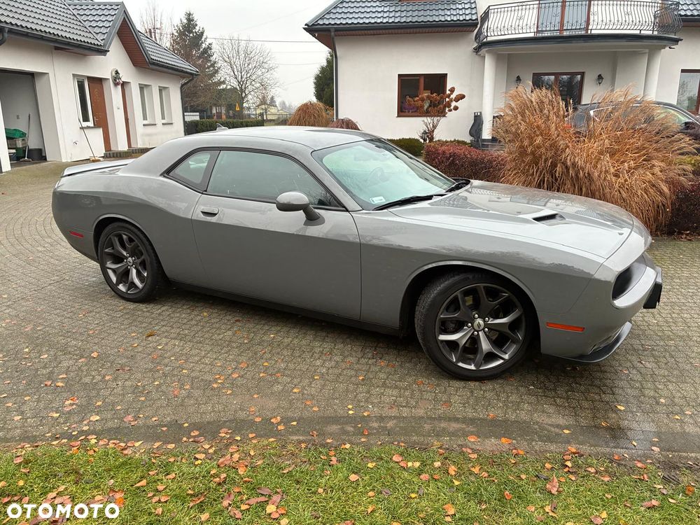 Dodge Challenger 3.6 SXT Plus - 11