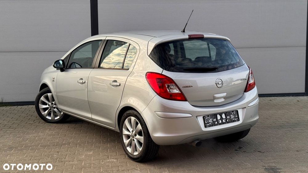 Opel Corsa 1.2 16V Energy - 3