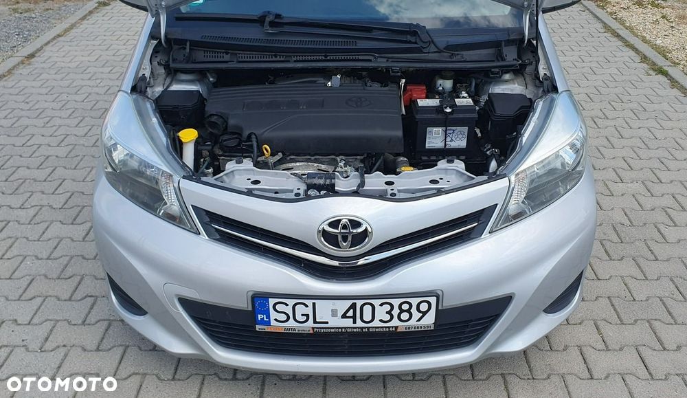 Toyota Yaris - 24