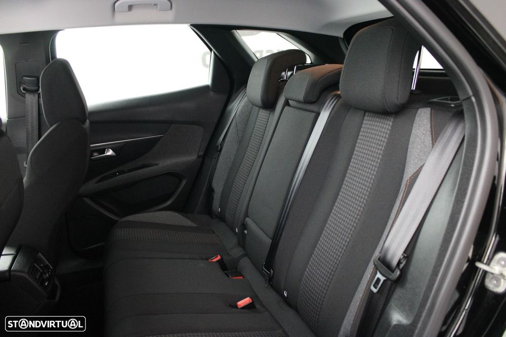 Peugeot 3008 1.5 BlueHDi Active - 29