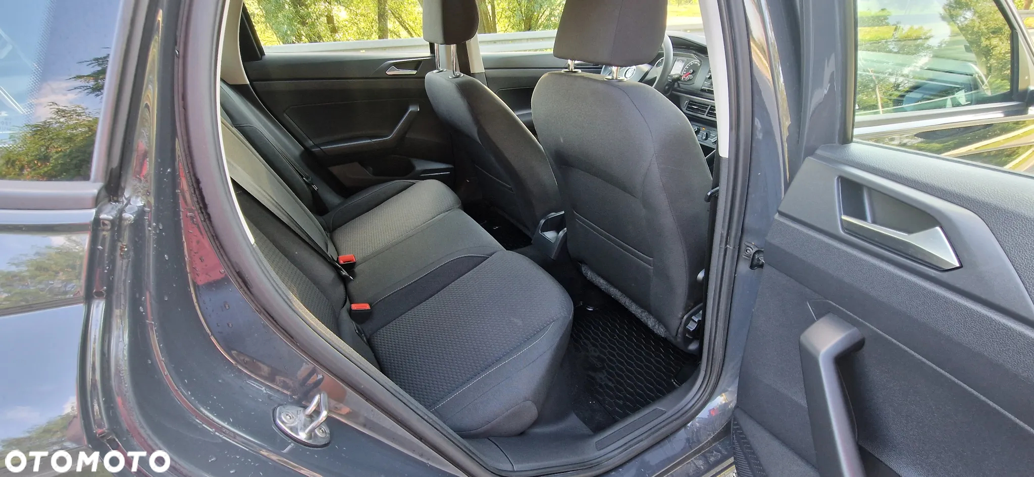 Volkswagen Polo 1.6 TDI SCR Trendline - 16