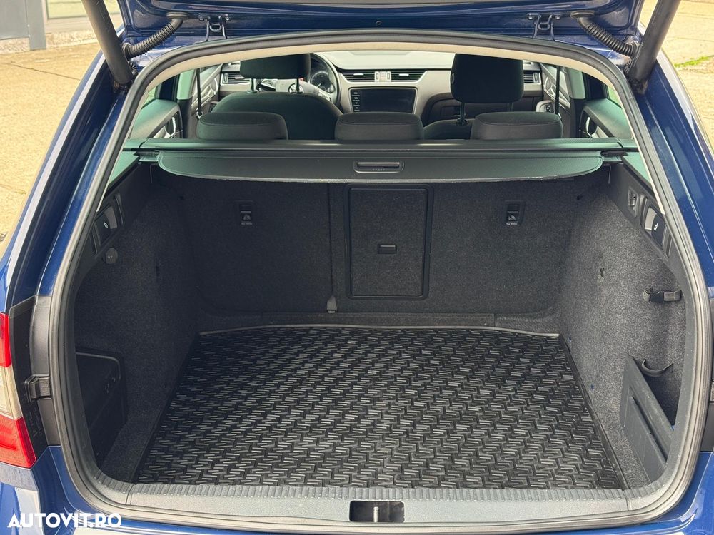 Skoda Octavia 2.0 TDI 4x4 DSG Scout - 16