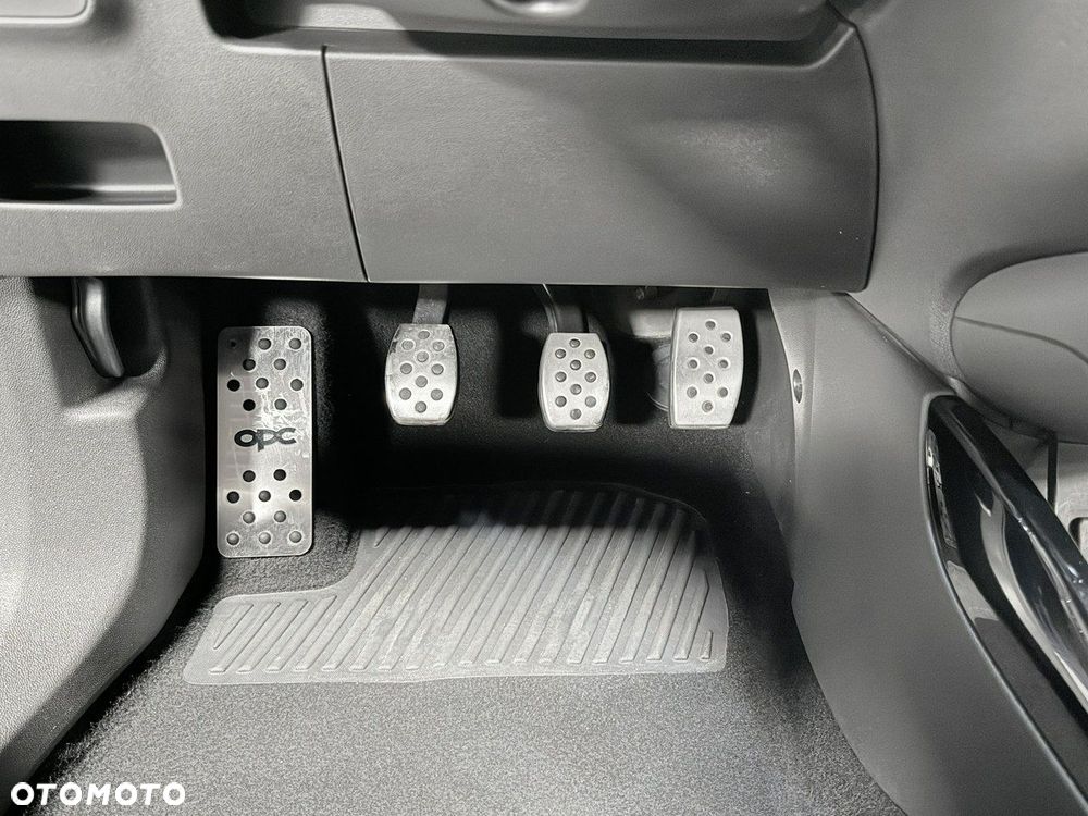 Opel Corsa 1.6 Turbo OPC - 41