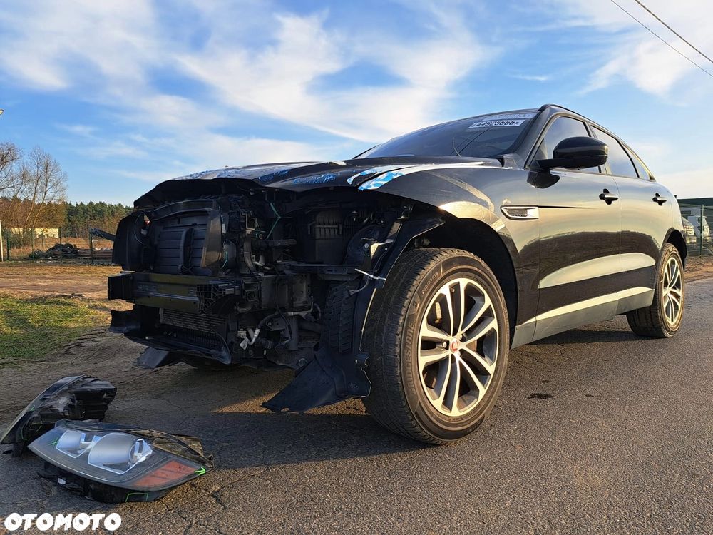 Jaguar F-Pace - 1