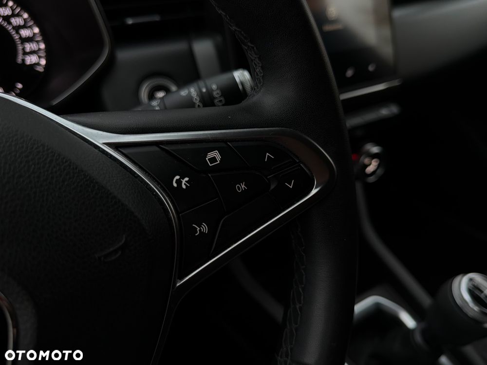 Renault Clio TCe 100 INTENS - 20