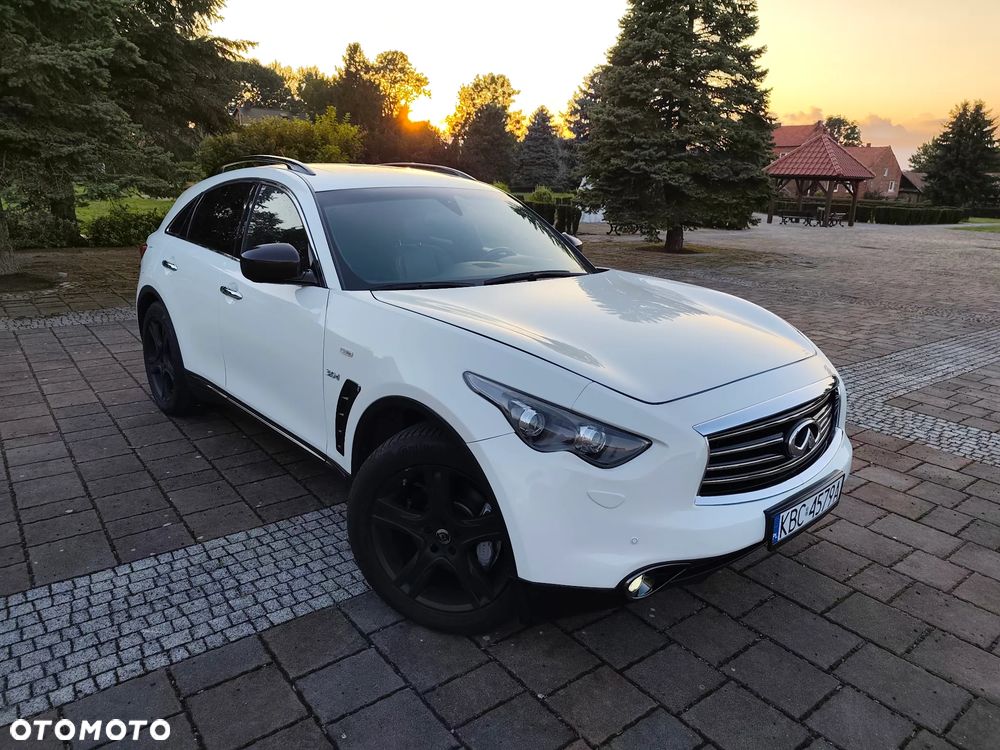 Infiniti Q70 3.0d S - 4