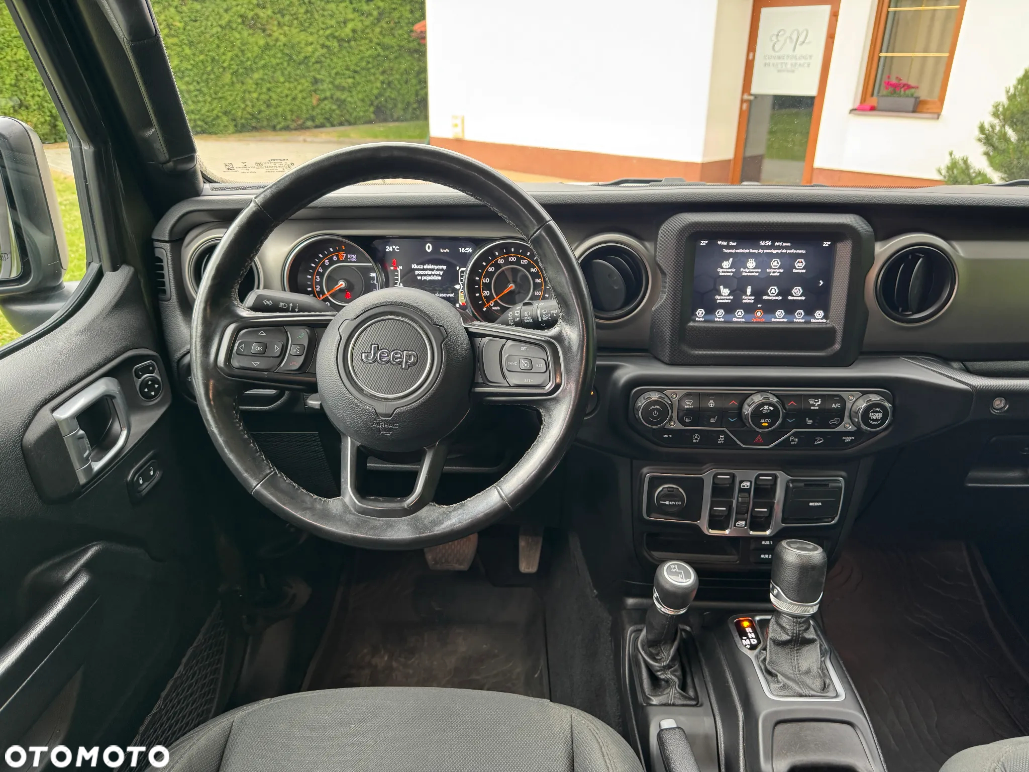 Jeep Wrangler - 15