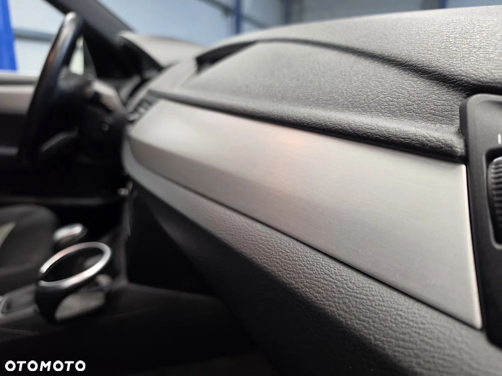 BMW X1 xDrive20d - 31