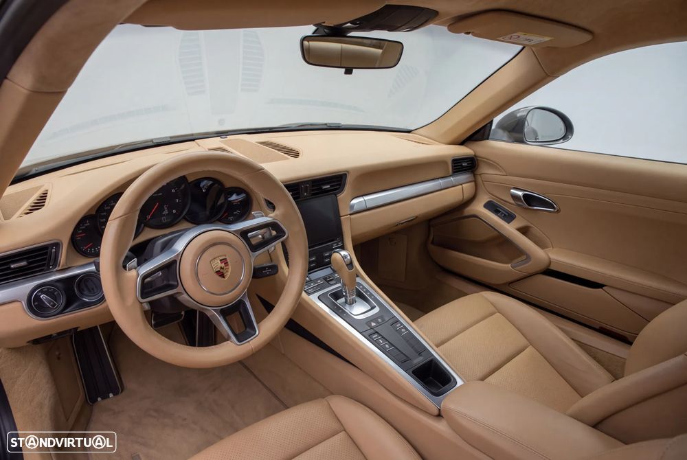 Porsche 911 (991) - 8