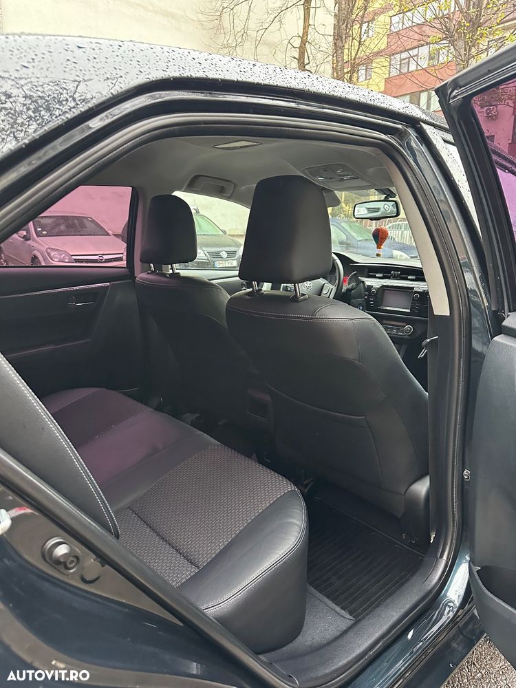 Toyota Corolla 1.4 D-4D Sol - 18