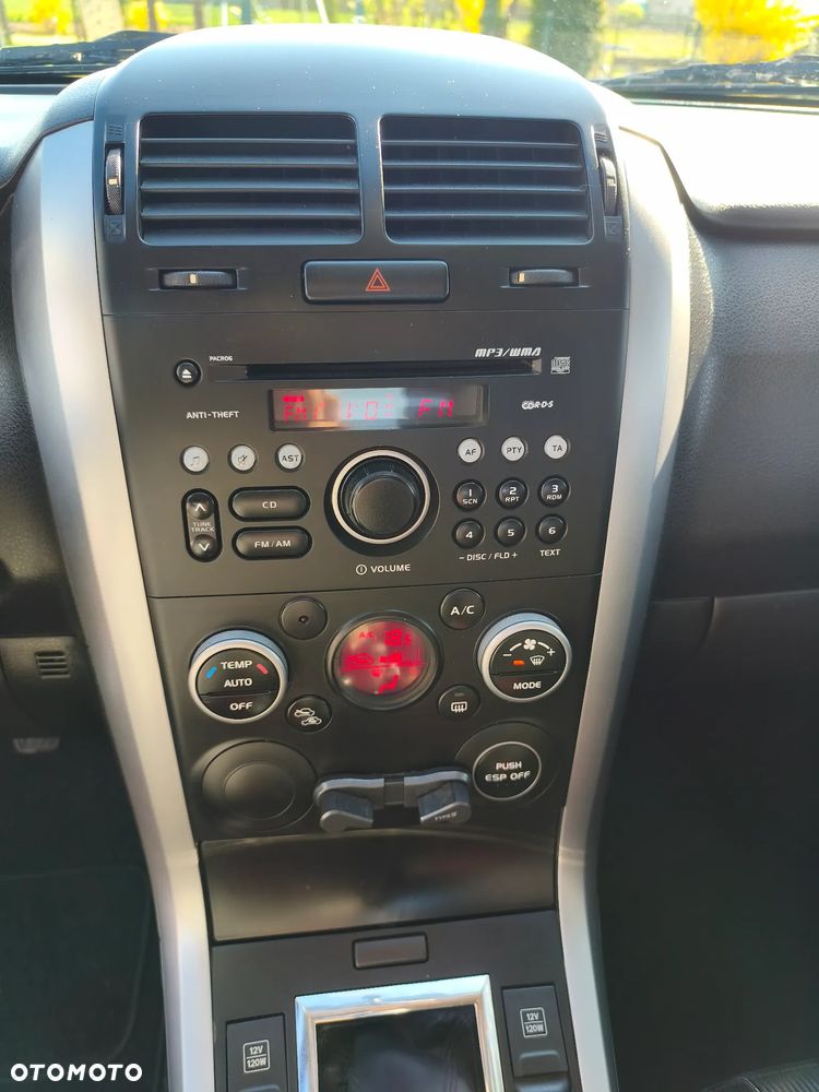 Suzuki Grand Vitara 1.6 - 13