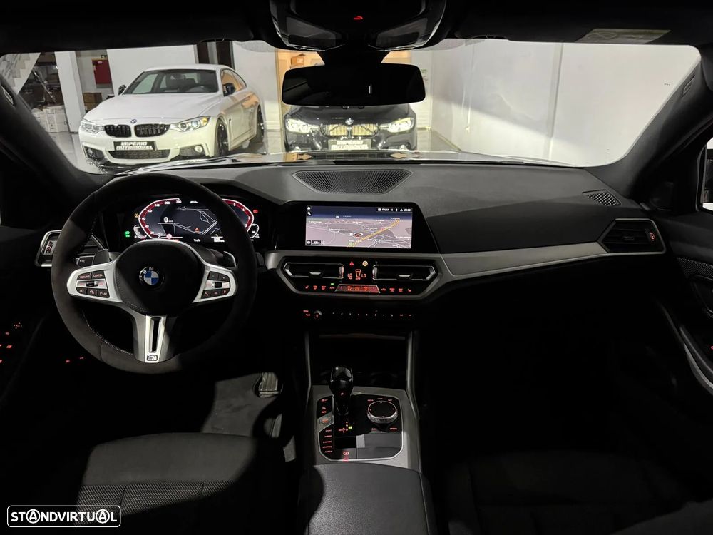 BMW 330 e Pack M Auto - 37