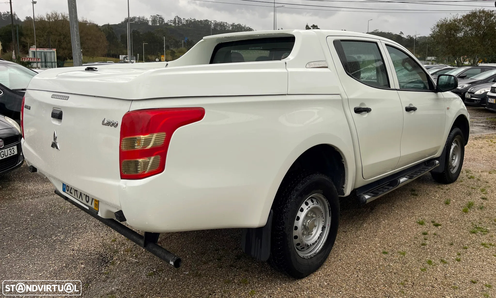 Mitsubishi L200 2.4 DI-D CD INVITE 4WD - 5