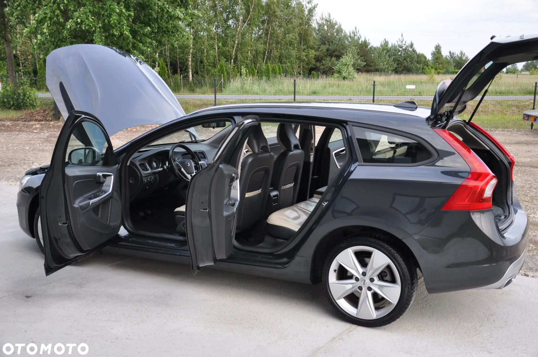 Volvo V60 D4 Drive-E R-Design Summum - 20